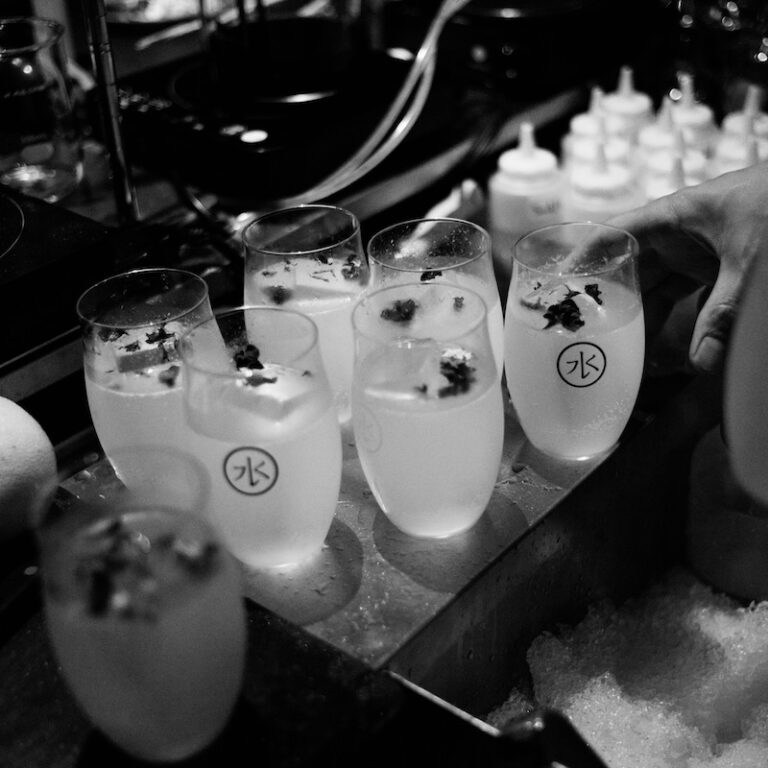 カクテルスタンドフレく